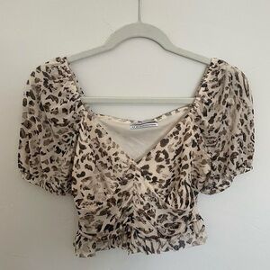 URBAN OUTFITTERS crop top